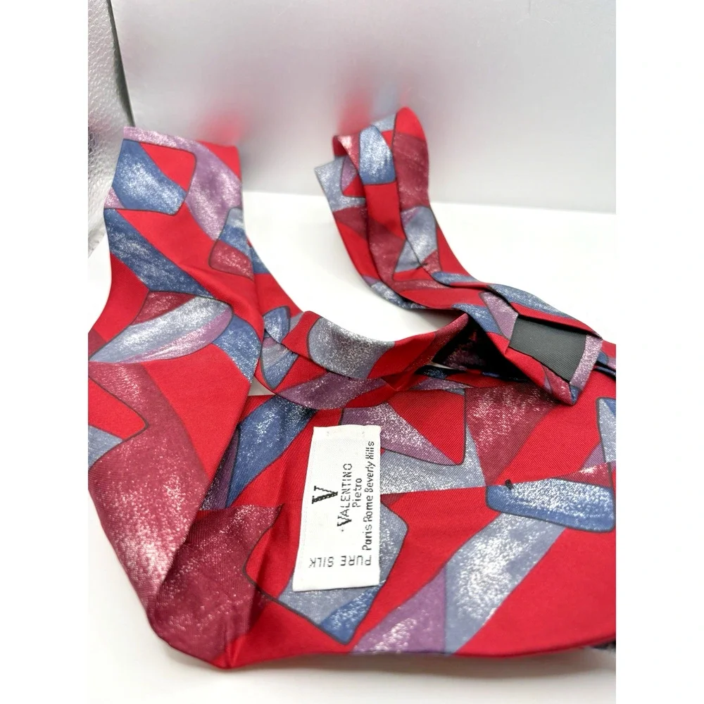 Valentino Cravatte Silk Tie Made Painted in Italy Red Abstract Geometric Vintage
